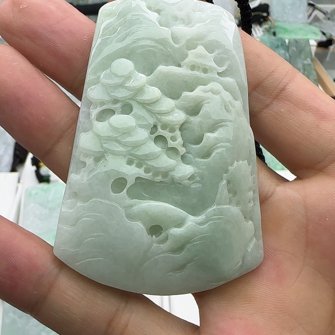 翡翠未镶嵌颈饰翡翠