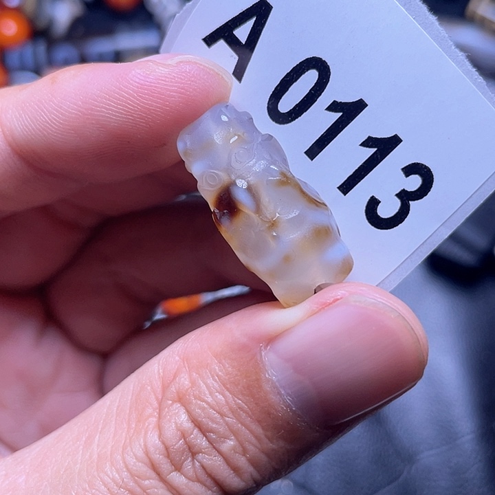 玛瑙/玉髓颈饰未镶嵌