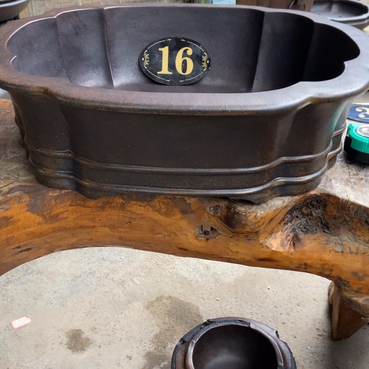 鸿***人杨冬益紫砂花盆57899