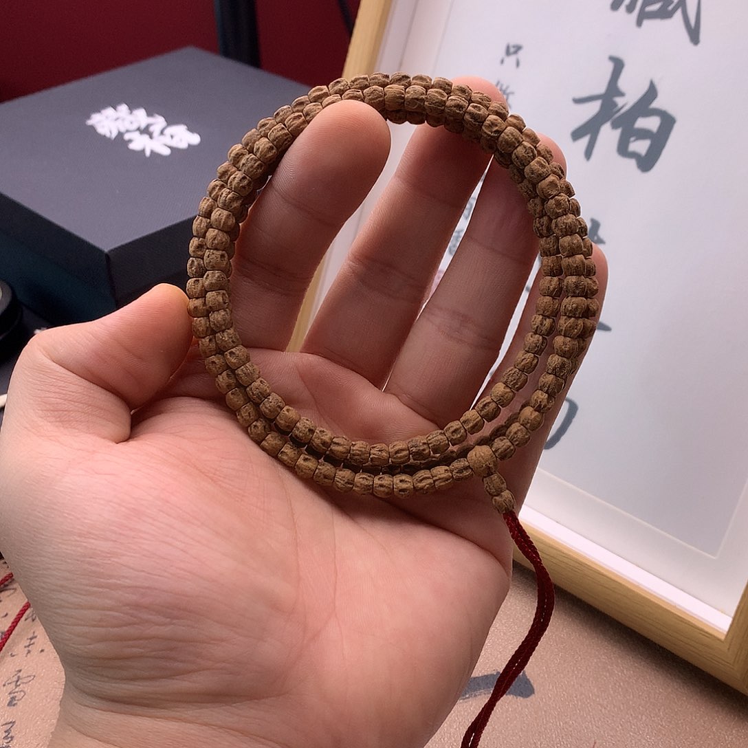 柏香籽/百香籽吊坠红皮方块鬼脸