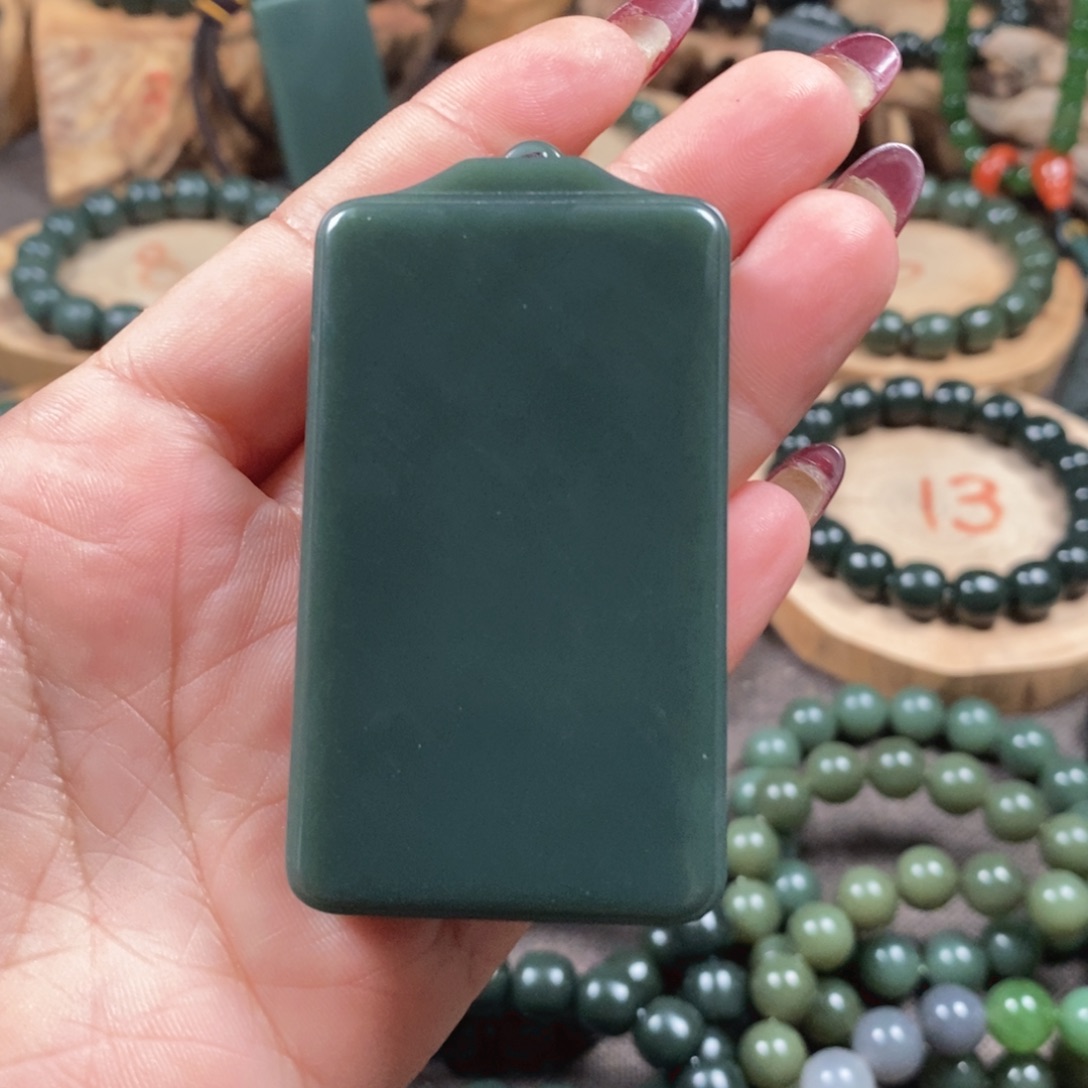 和田玉（青玉）颈饰未镶嵌