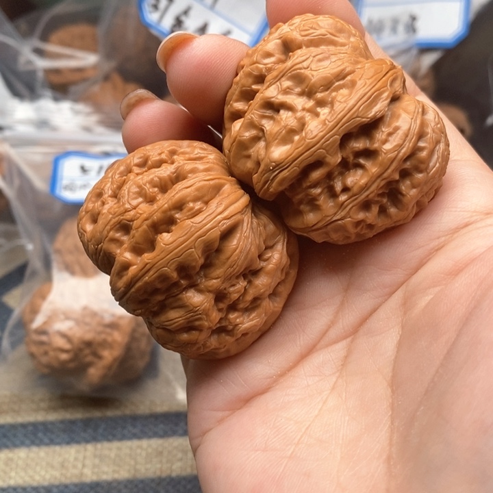 猴头核桃吊坠9999号元宝44+