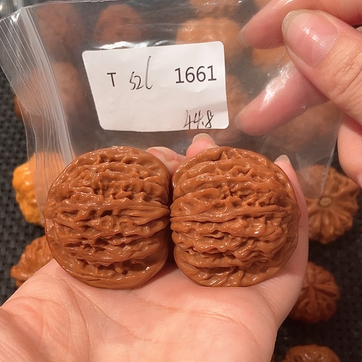 文玩核桃吊坠四座楼44.5