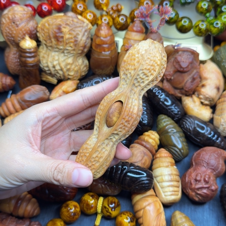 松木琥珀木文玩手串