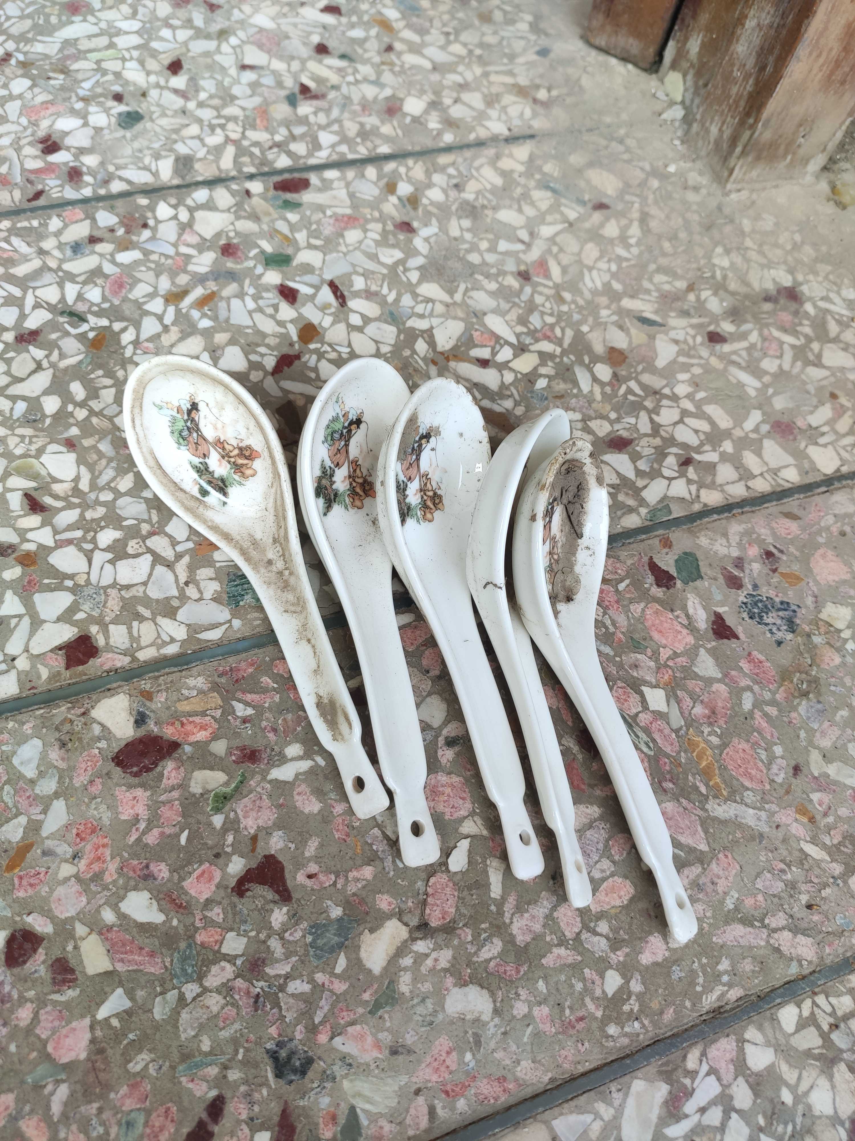 库存微瑕三打白骨精勺子5个