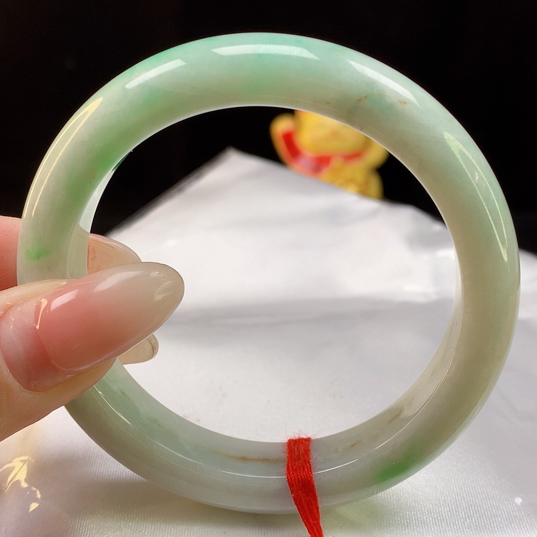 翡翠手镯未镶嵌天然翡翠8074