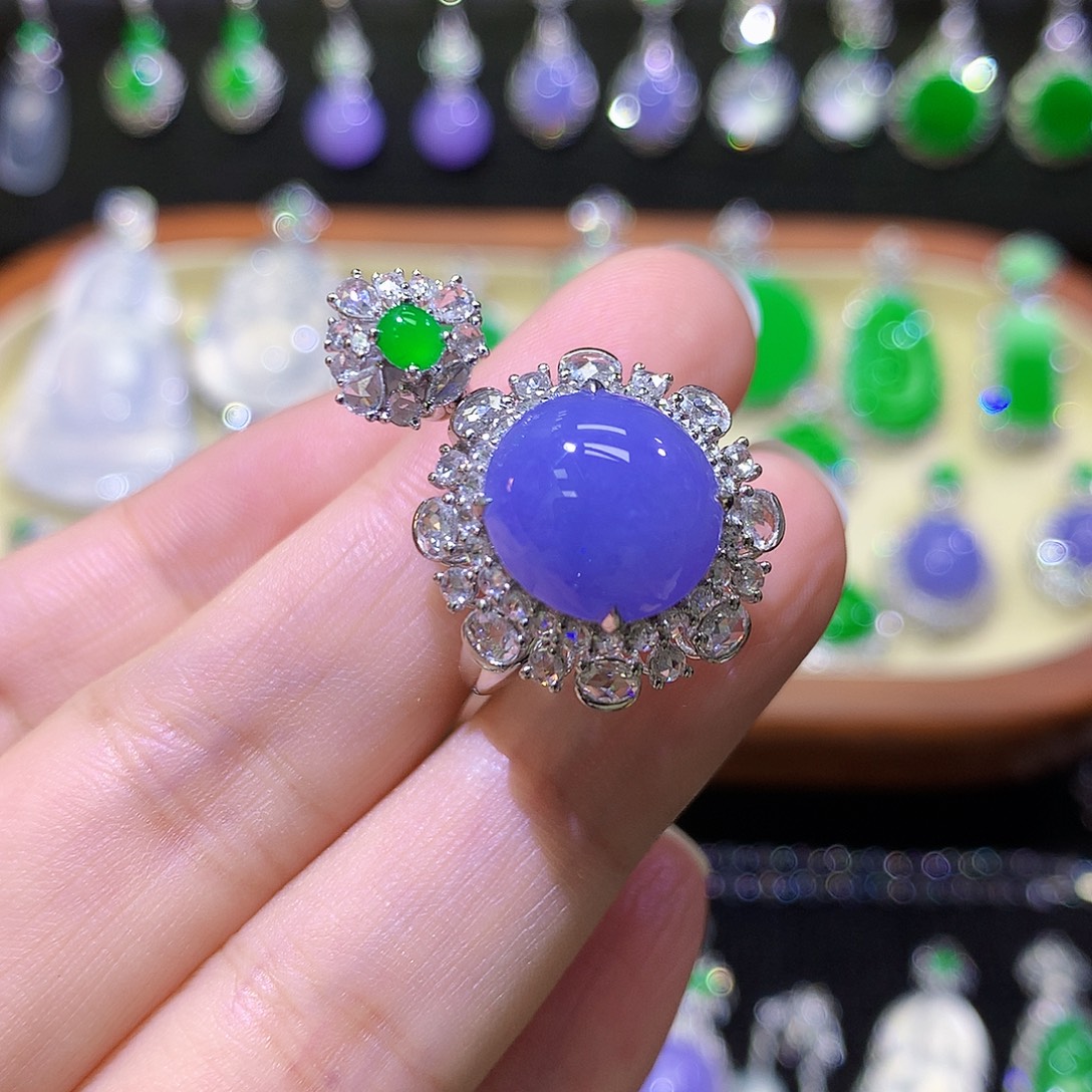 翡翠戒指18K金镶嵌高冰