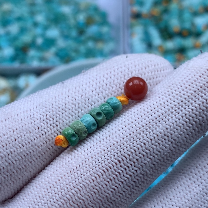 南红玛瑙未镶嵌珠宝奇石