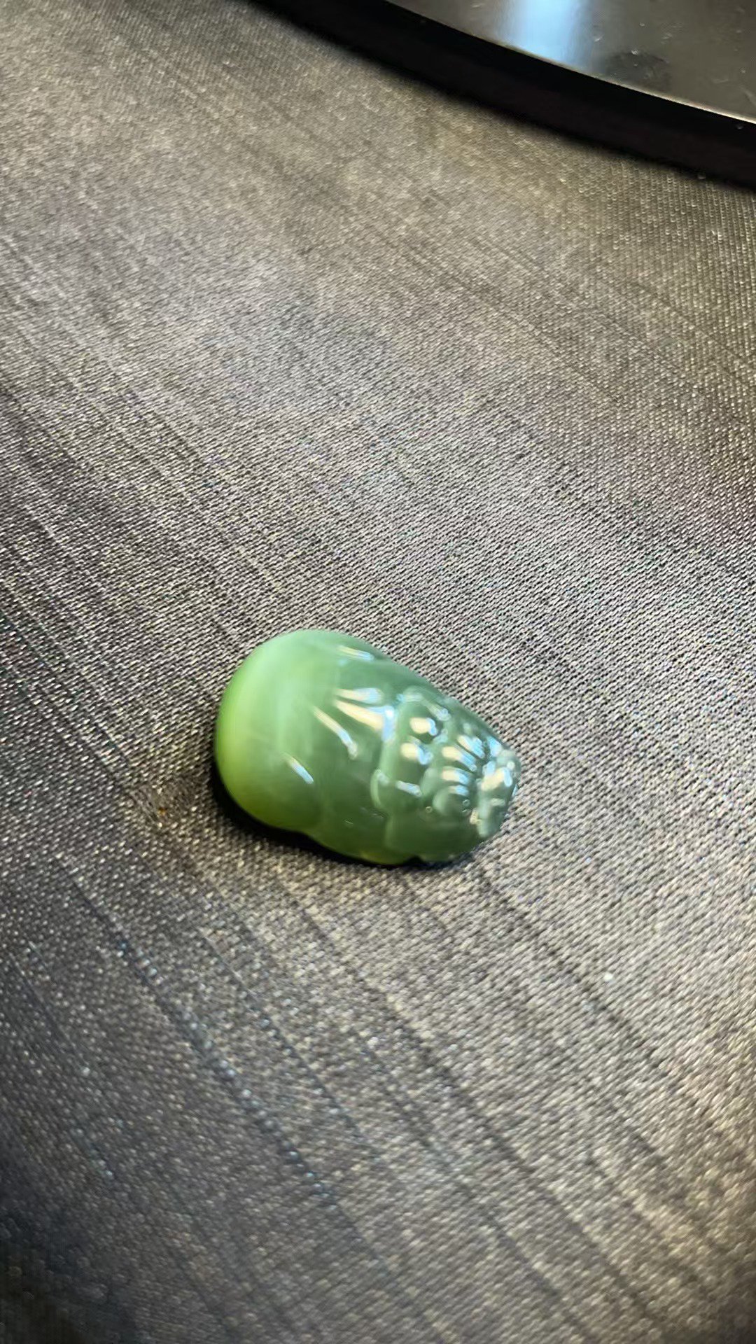 天然和田玉碧玉猫眼貔貅