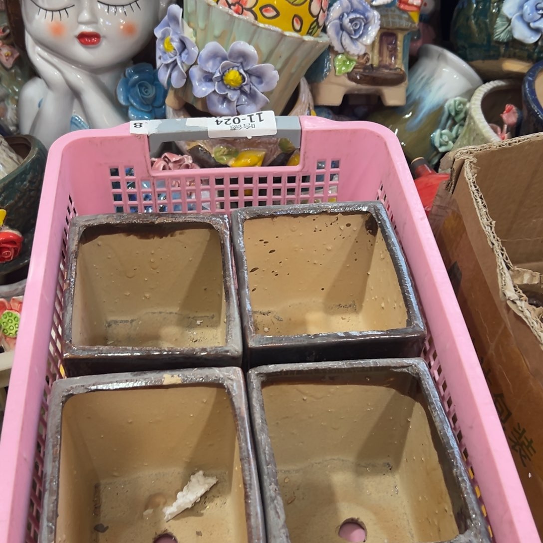 瑕疵2331 花盆拍满20元发货，退款拉黑