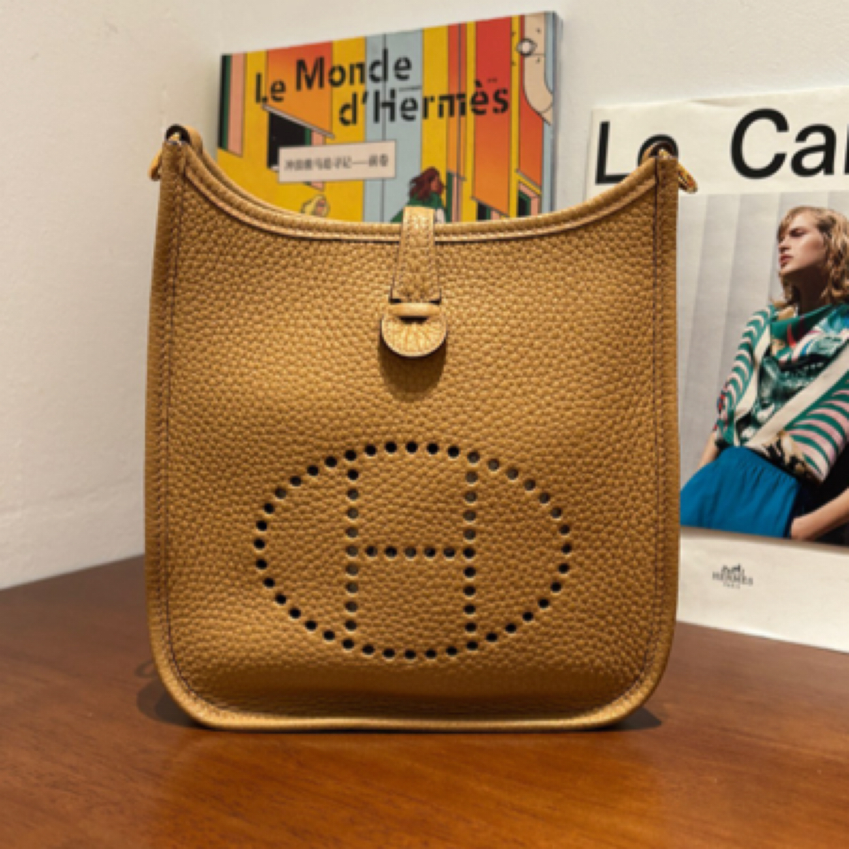 99新 Hermes/爱马仕 饼干色金扣evelyne mini时尚单肩斜挎包