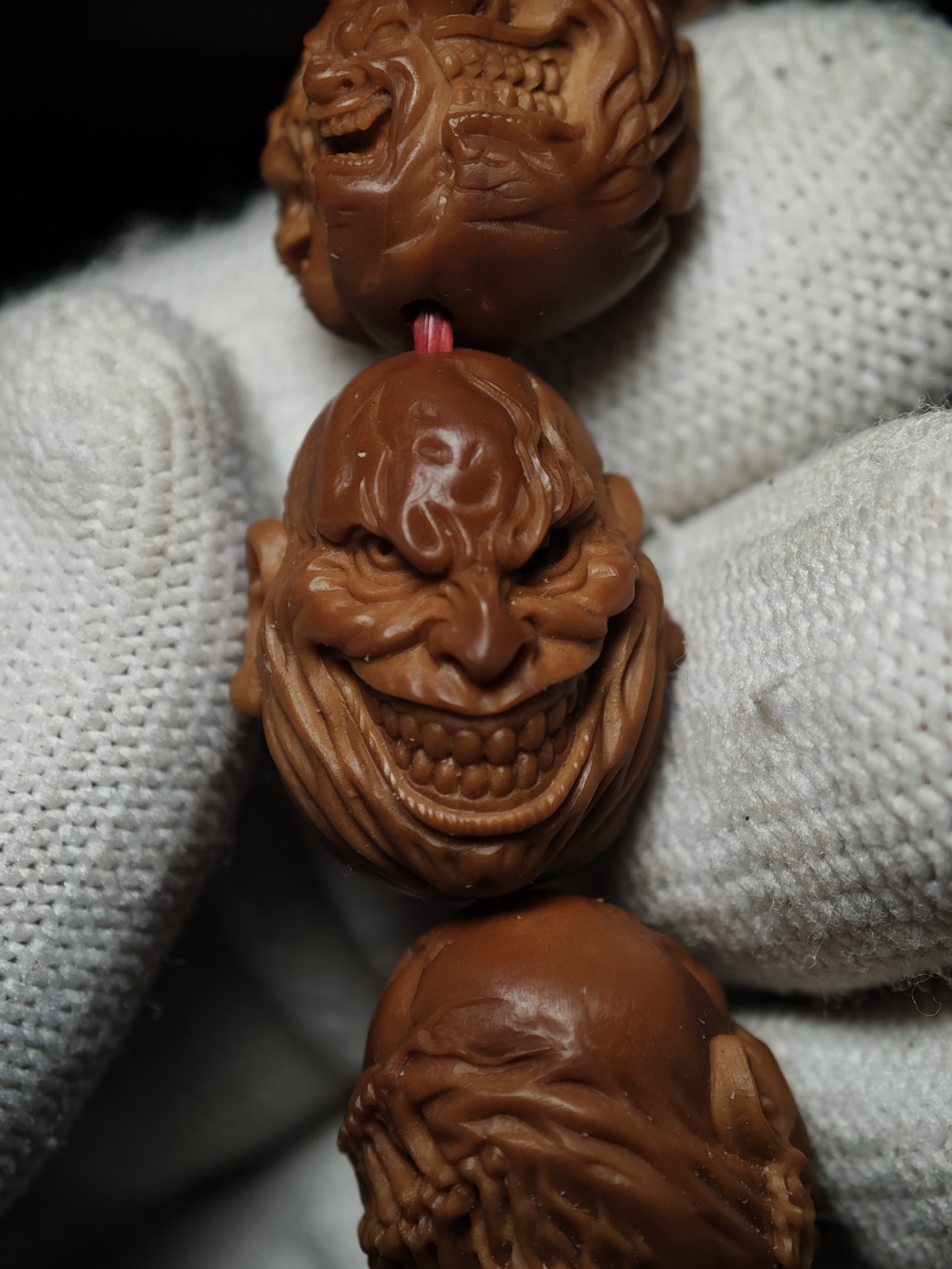 小籽向死而生果王水晶核