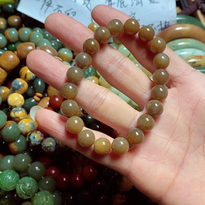 岫岩老玉（透闪石质玉）手链未镶嵌