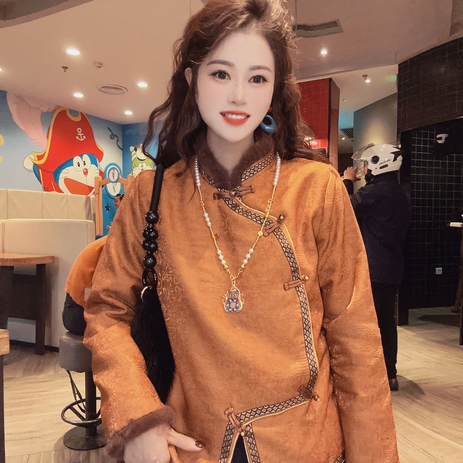 2025秋冬新款新中式国风盘扣夹棉外套女高级感气质名媛新年红上衣