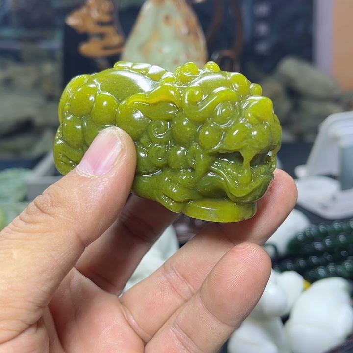 蛇纹石玉项链未镶嵌百*