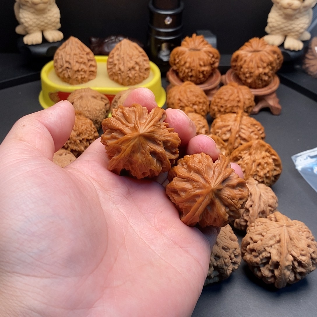 文玩核桃把件40尺大龙