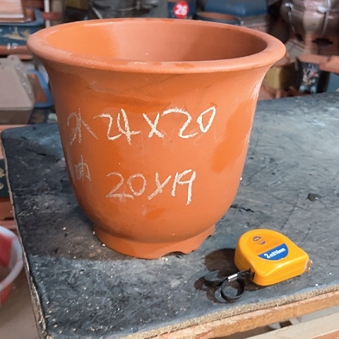 紫砂花盆高金钟盆一个