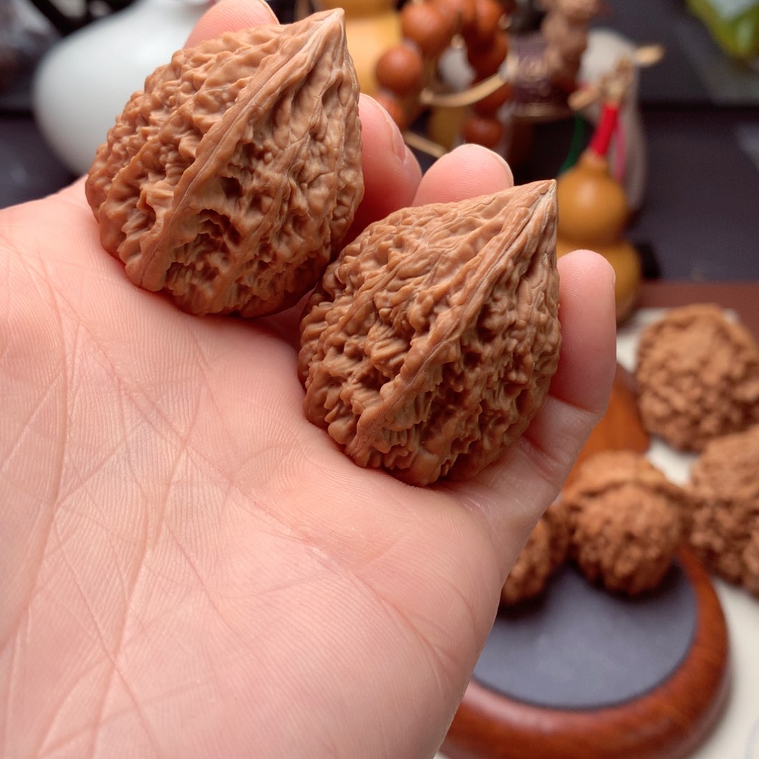 文玩核桃吊坠金字塔。   6号