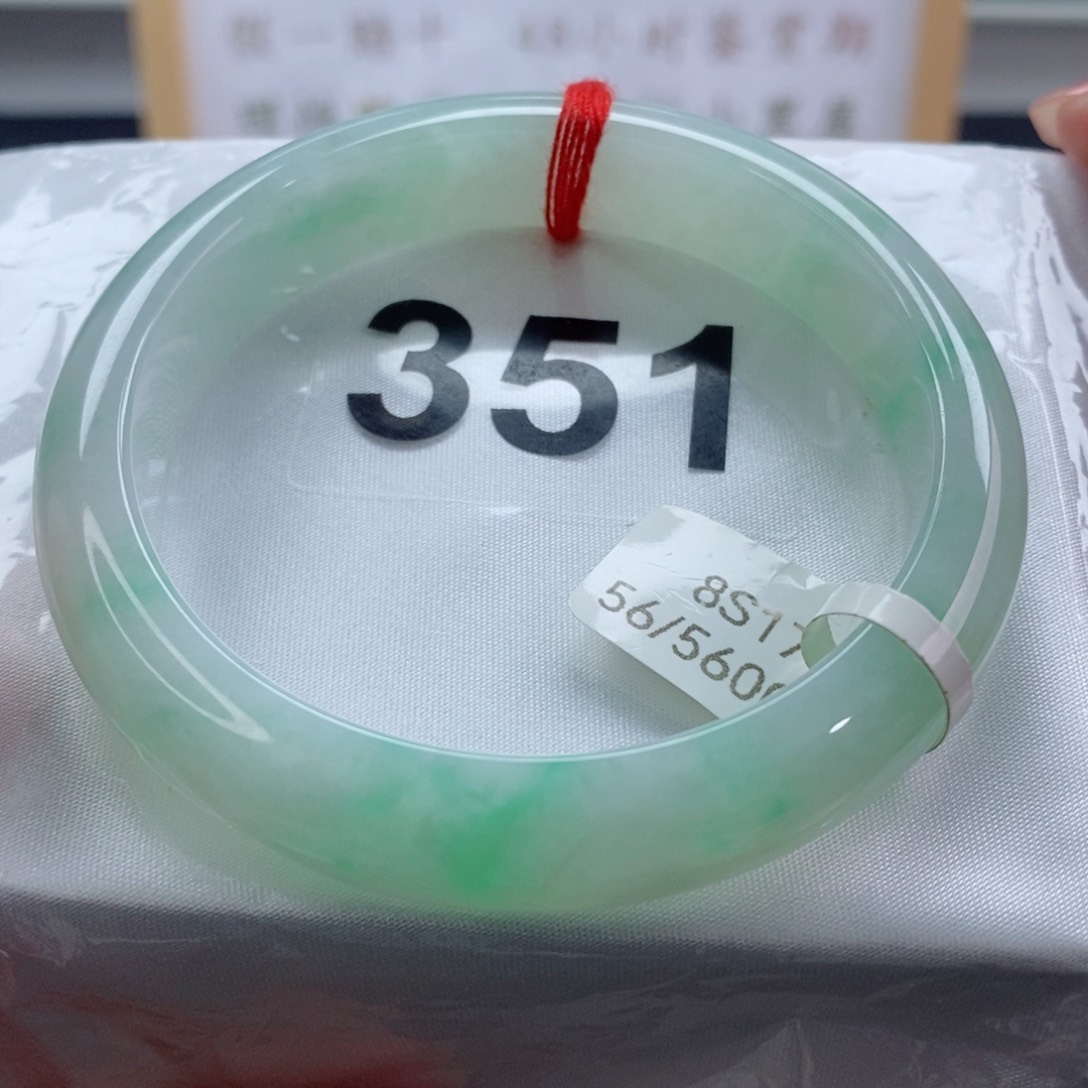 翡翠手镯未镶嵌天然A货翡翠手镯