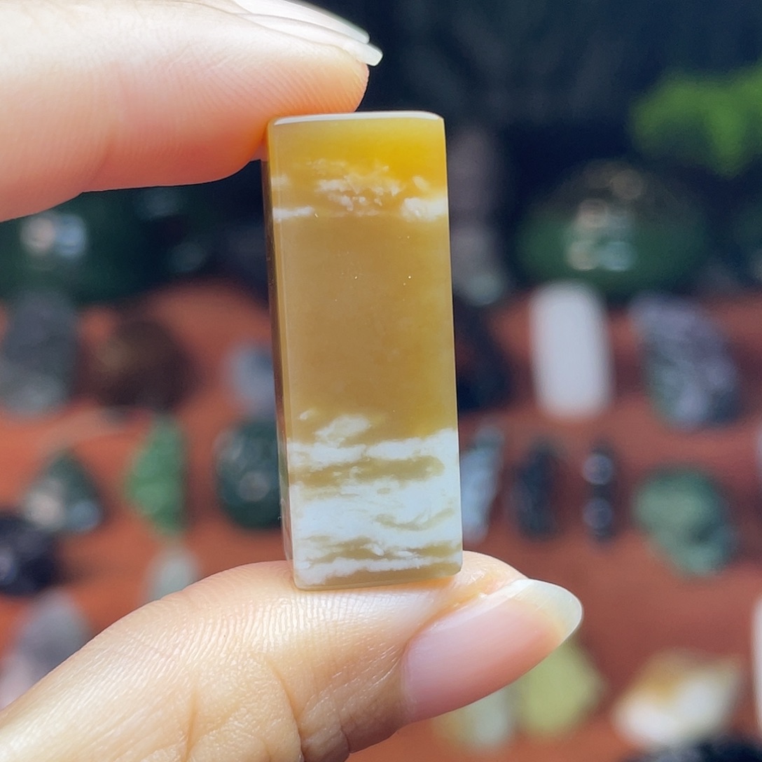 和田玉未镶嵌颈饰切莫黄金糖意境印章