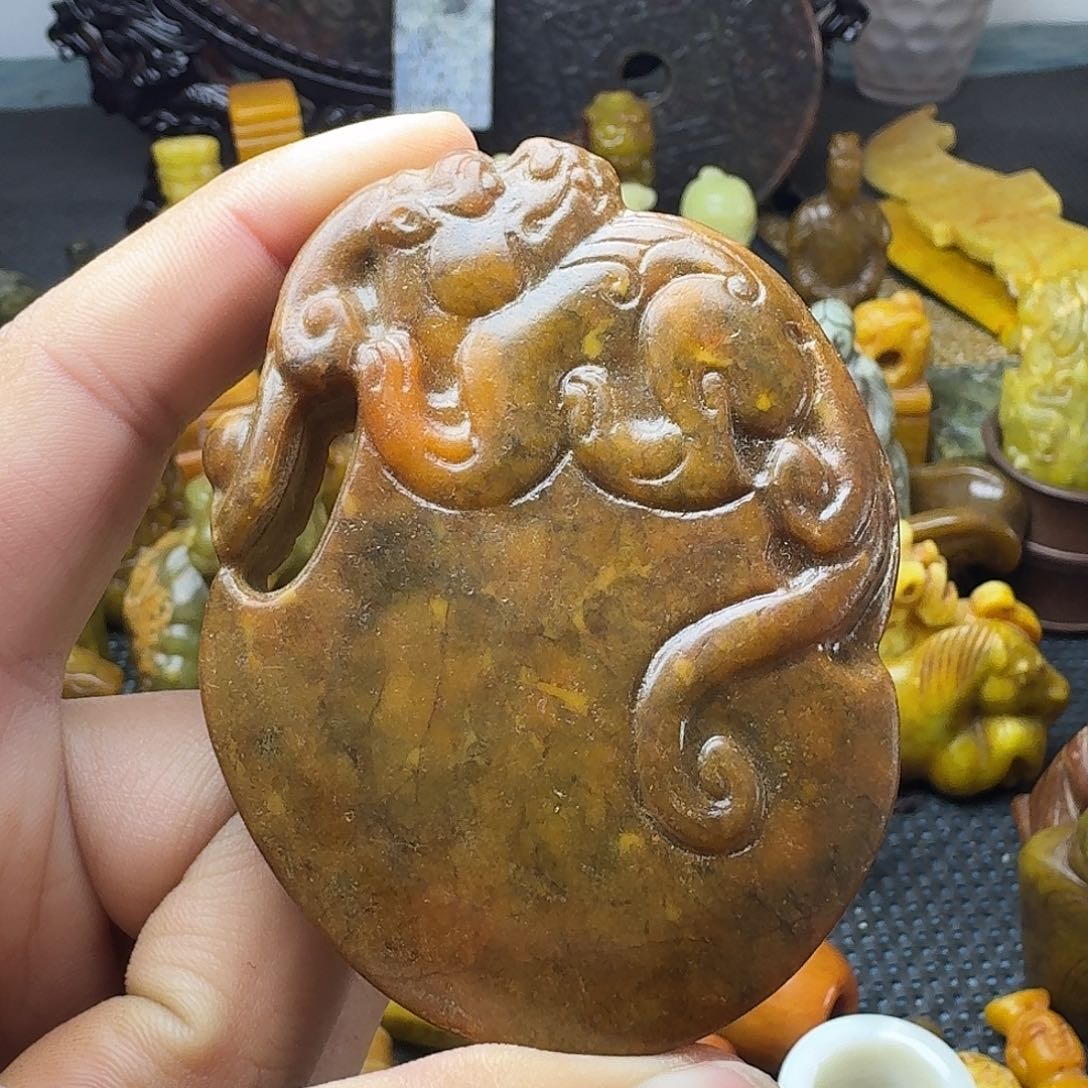 白玉菩提吊坠。。。