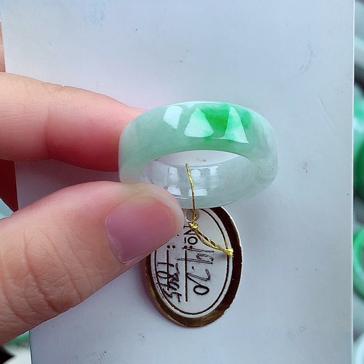 翡翠未镶嵌戒指19.20号