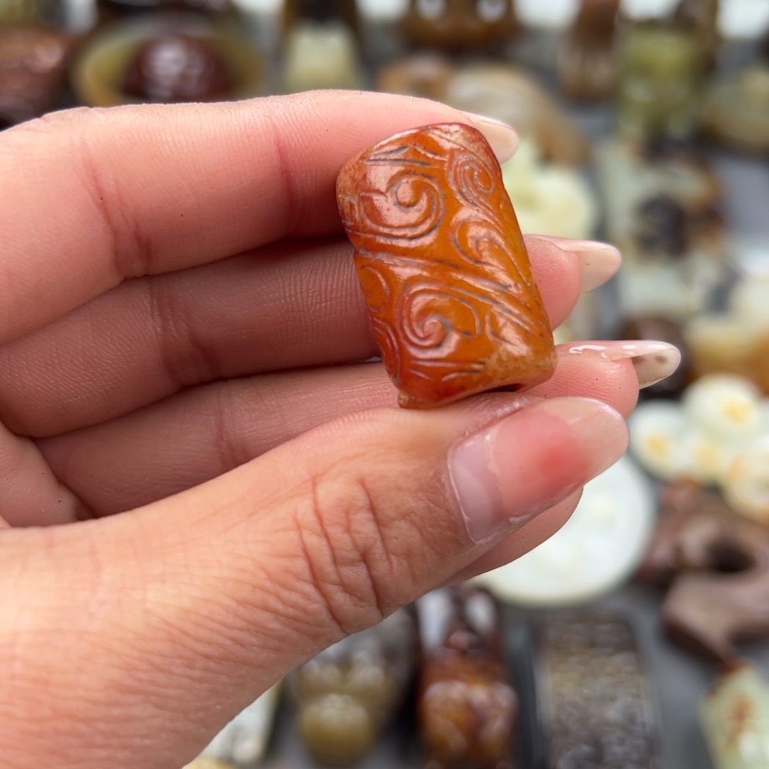 和田玉颈饰未镶嵌六**顺