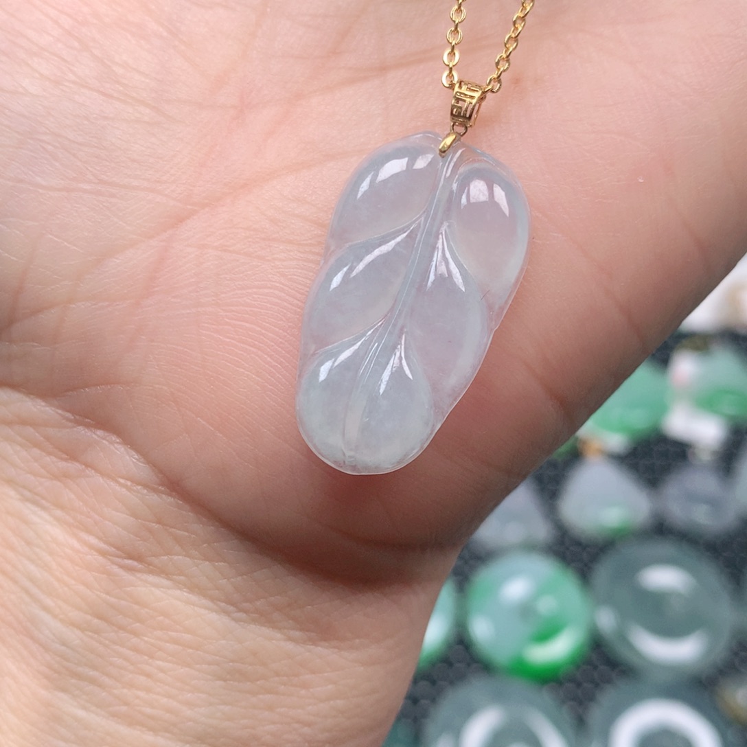 【闪购商品】翡翠吊坠(不含链)18K金镶嵌