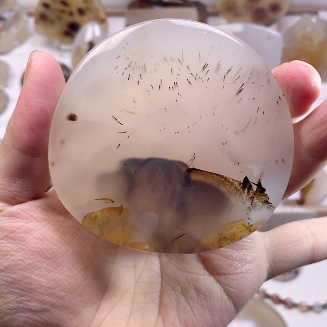 玛瑙/玉髓未镶嵌珠宝奇石