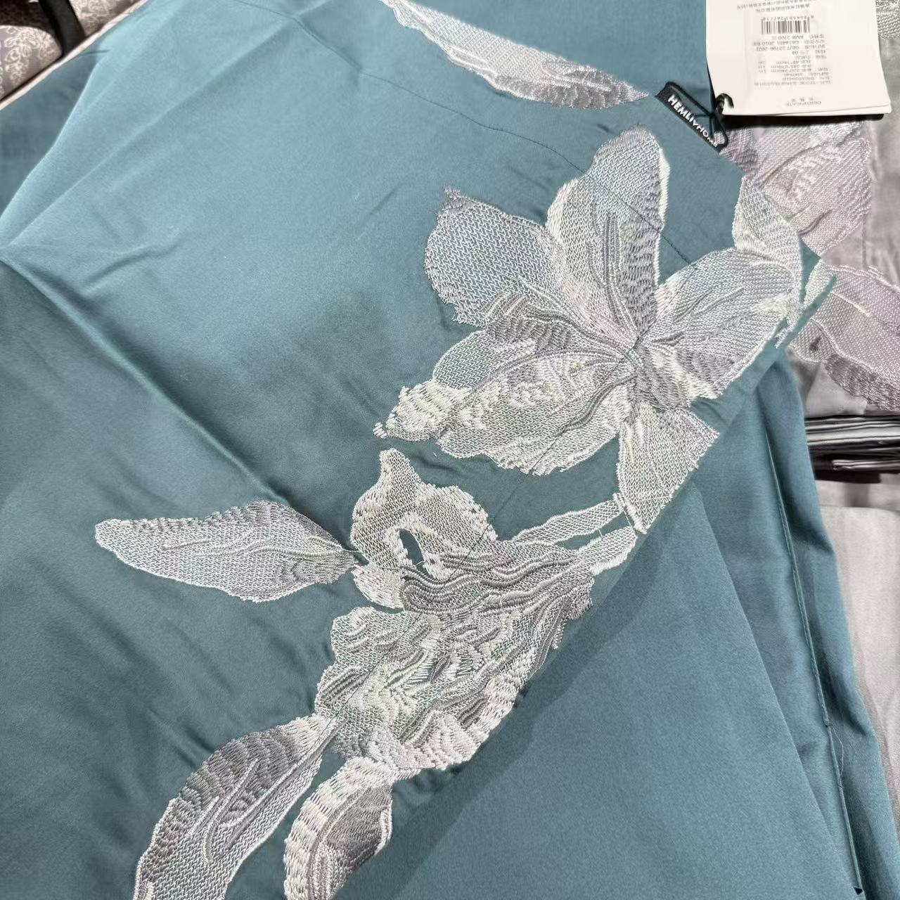 叶汐雾-绣花纯棉四件套