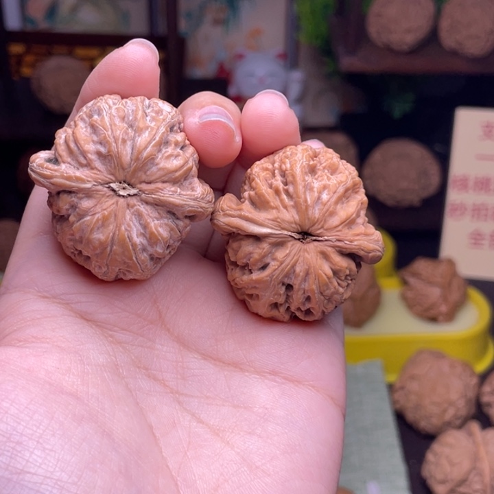 把件桃核闪购13元宝