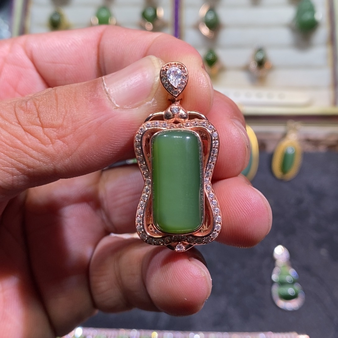 和田玉（碧玉）吊坠(不含链)银S925镶嵌