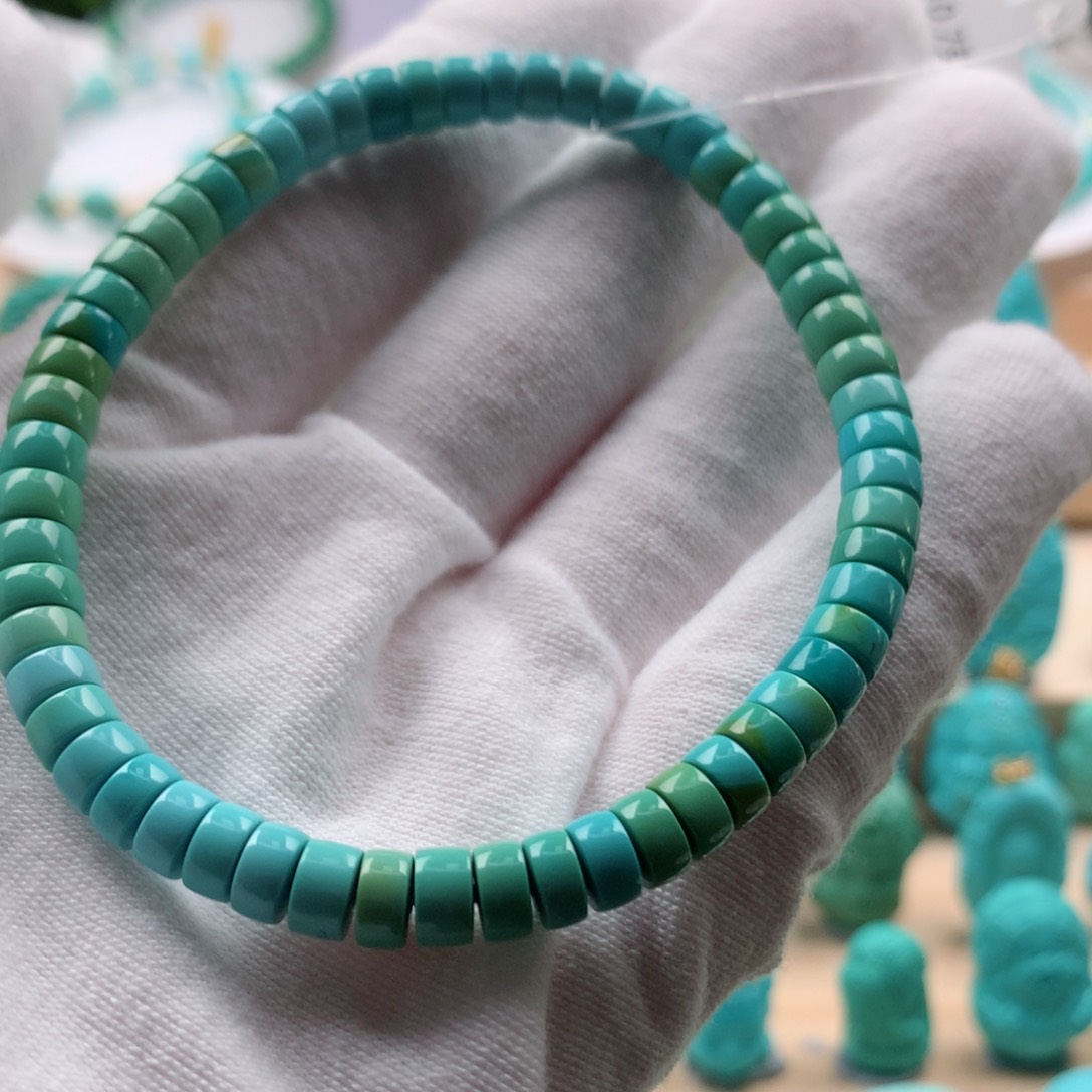 绿松石配饰未镶嵌