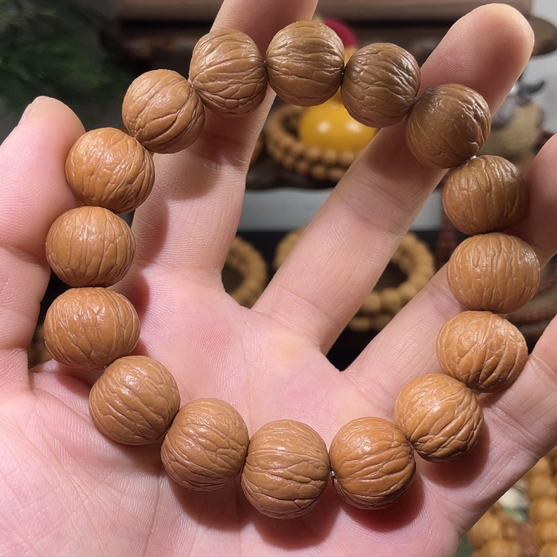 吊坠猴头核桃原皮土豪猴头