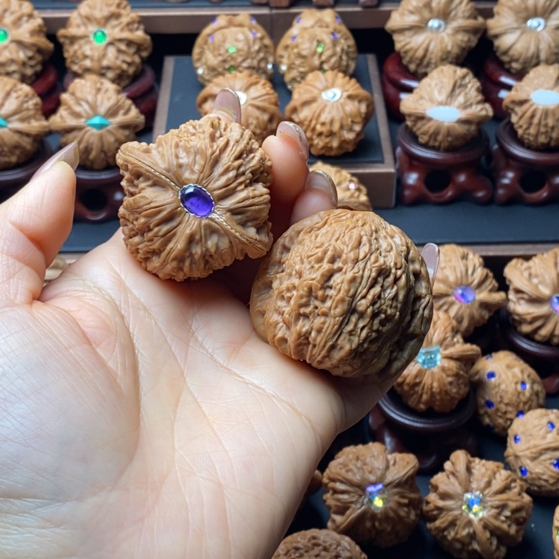 暖***5文玩核桃吊坠平谷绣球