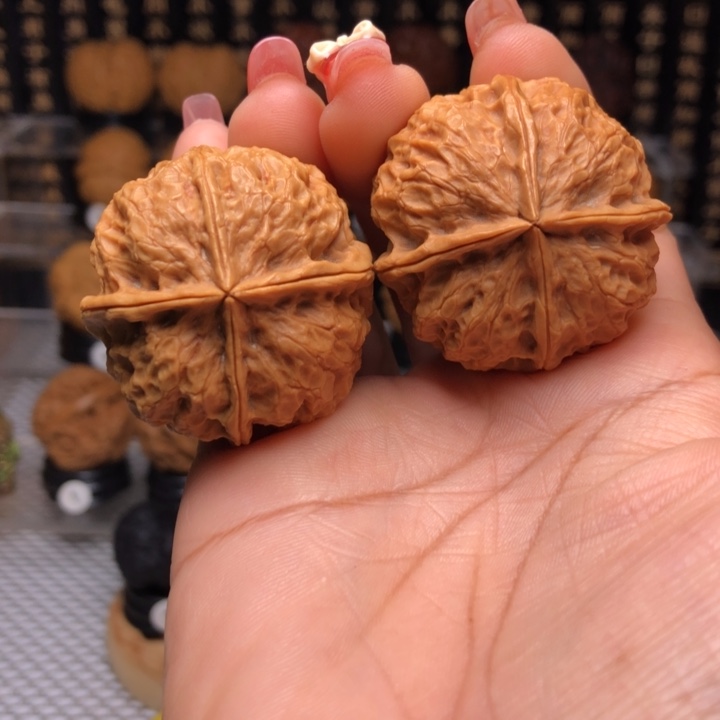 橄榄核吊坠9碧玉蛟龙四楞