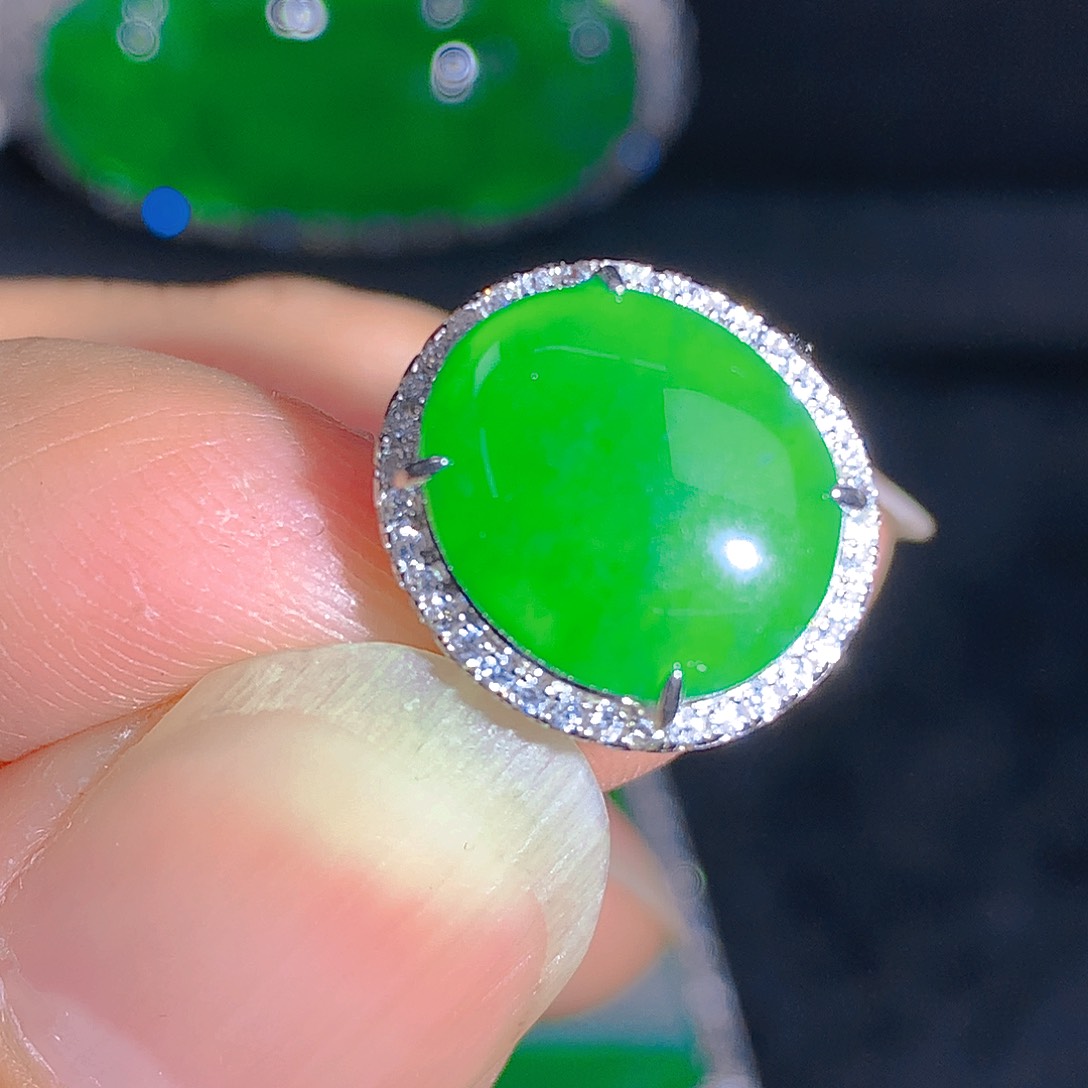 翡翠颈饰银S925镶嵌戒指