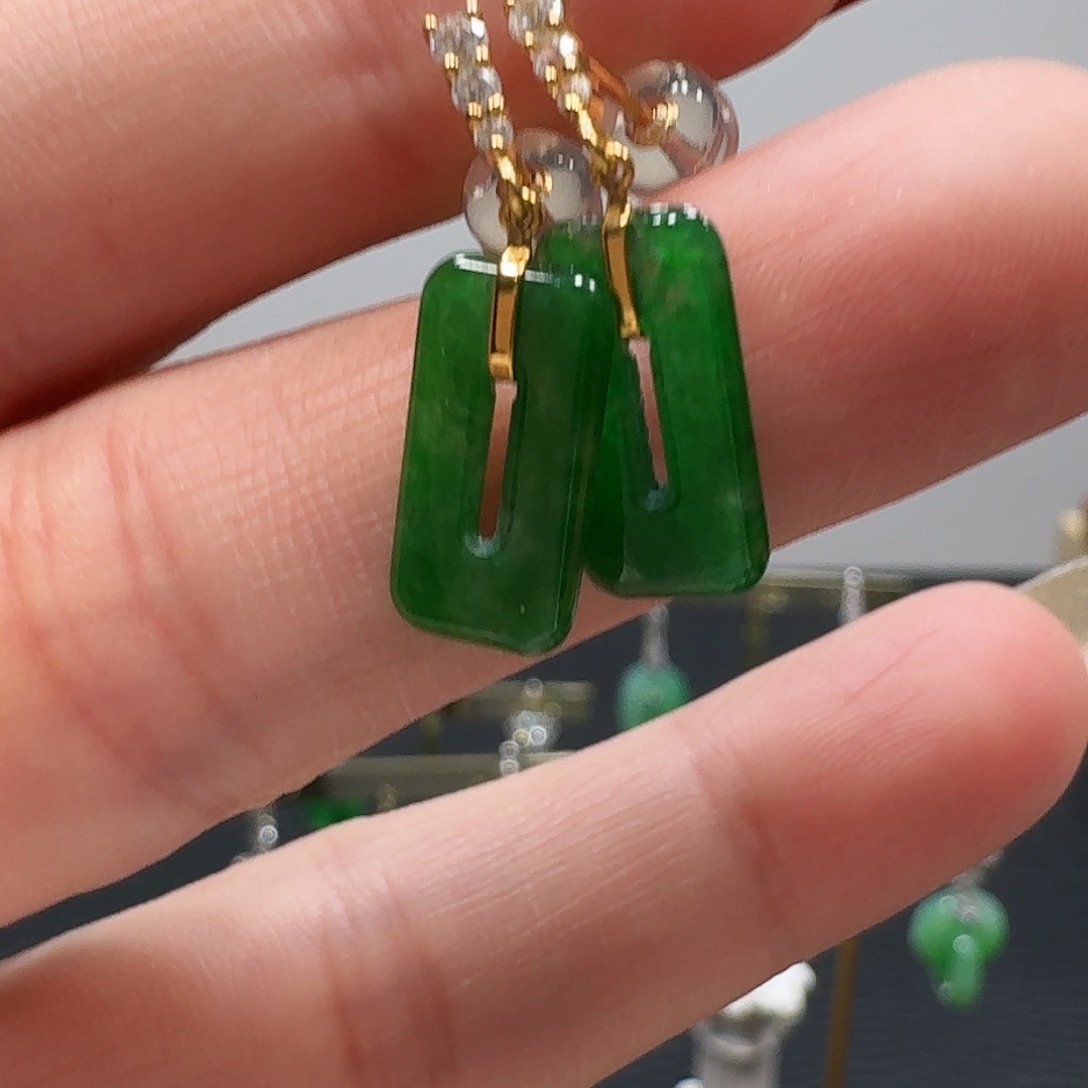 翡翠耳饰18K金镶嵌耳饰