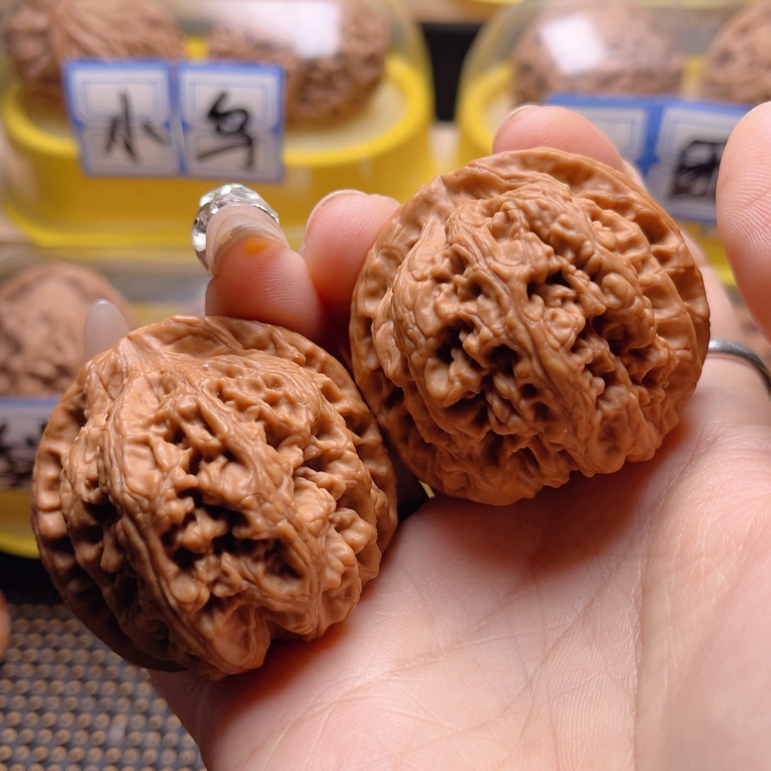 文玩核桃把件粗筋