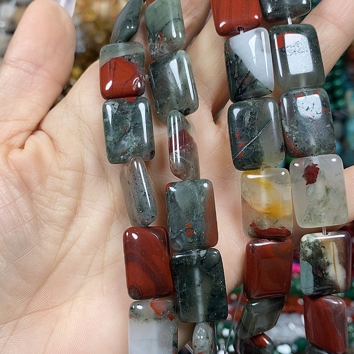 滕***g玛瑙/玉髓未镶嵌珠宝半成品