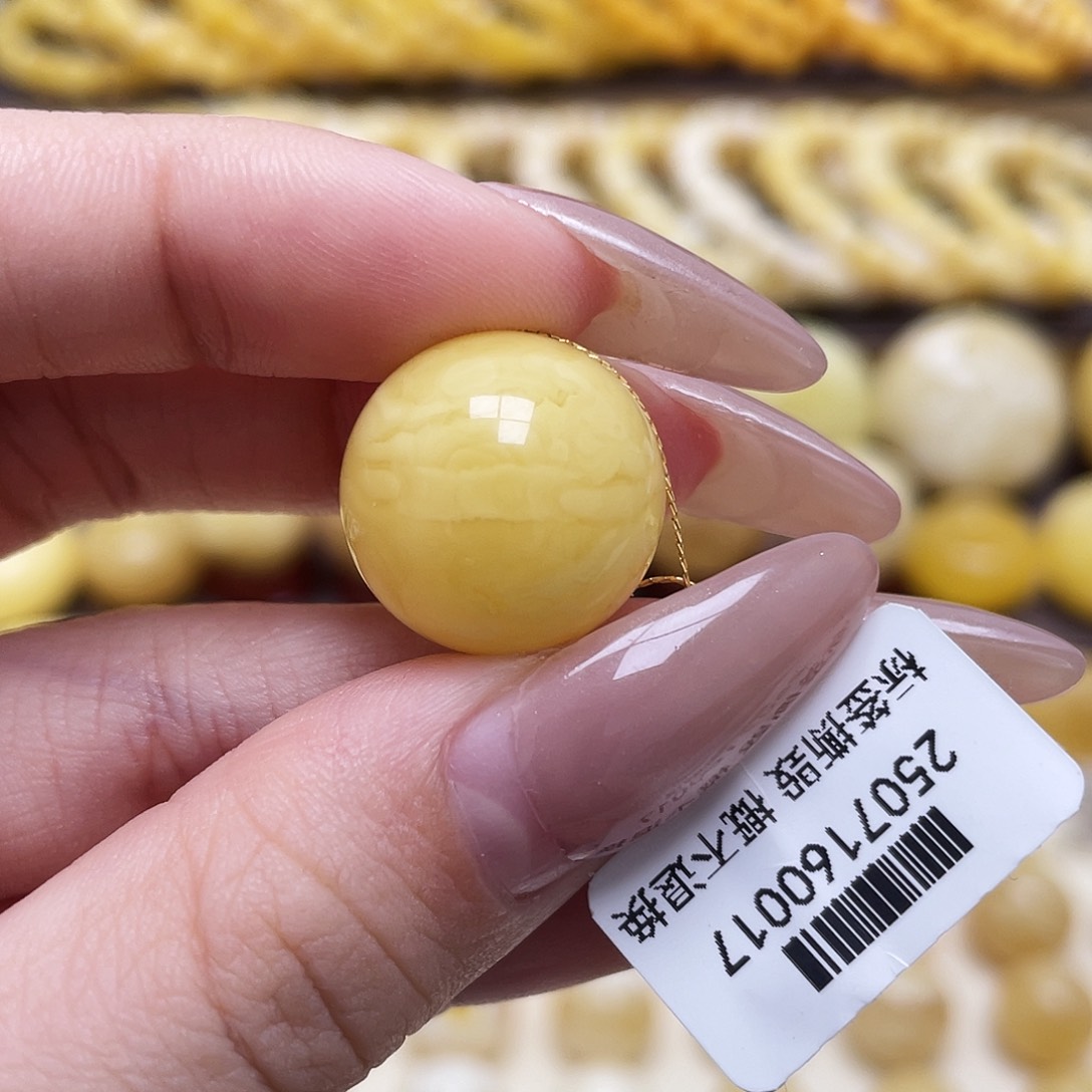 琥珀未镶嵌裸石18mm圆珠