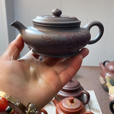 紫砂茶壶原矿天青泥，虚扁，200 c c