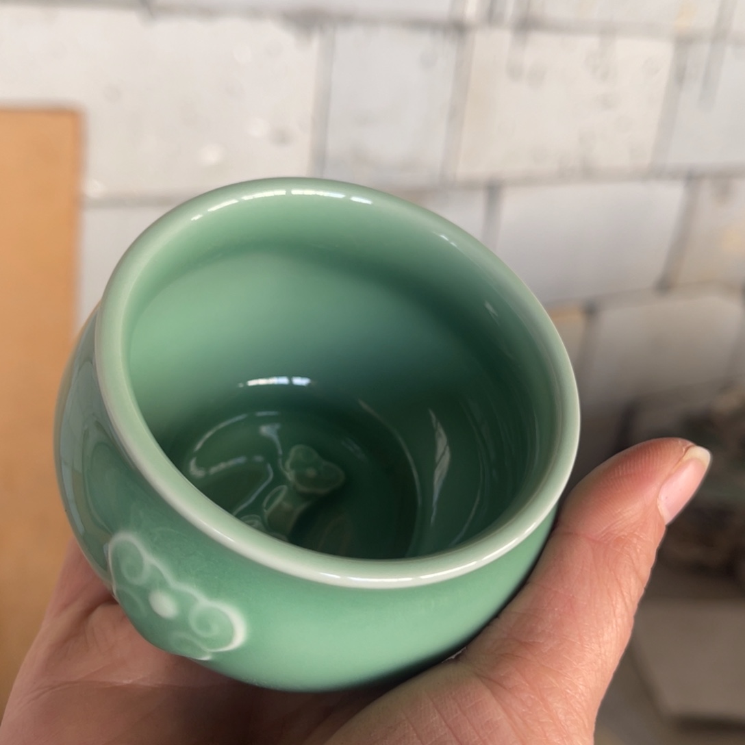 瓷片哈哈哈哈呼呼呼呼呼呼呼呼