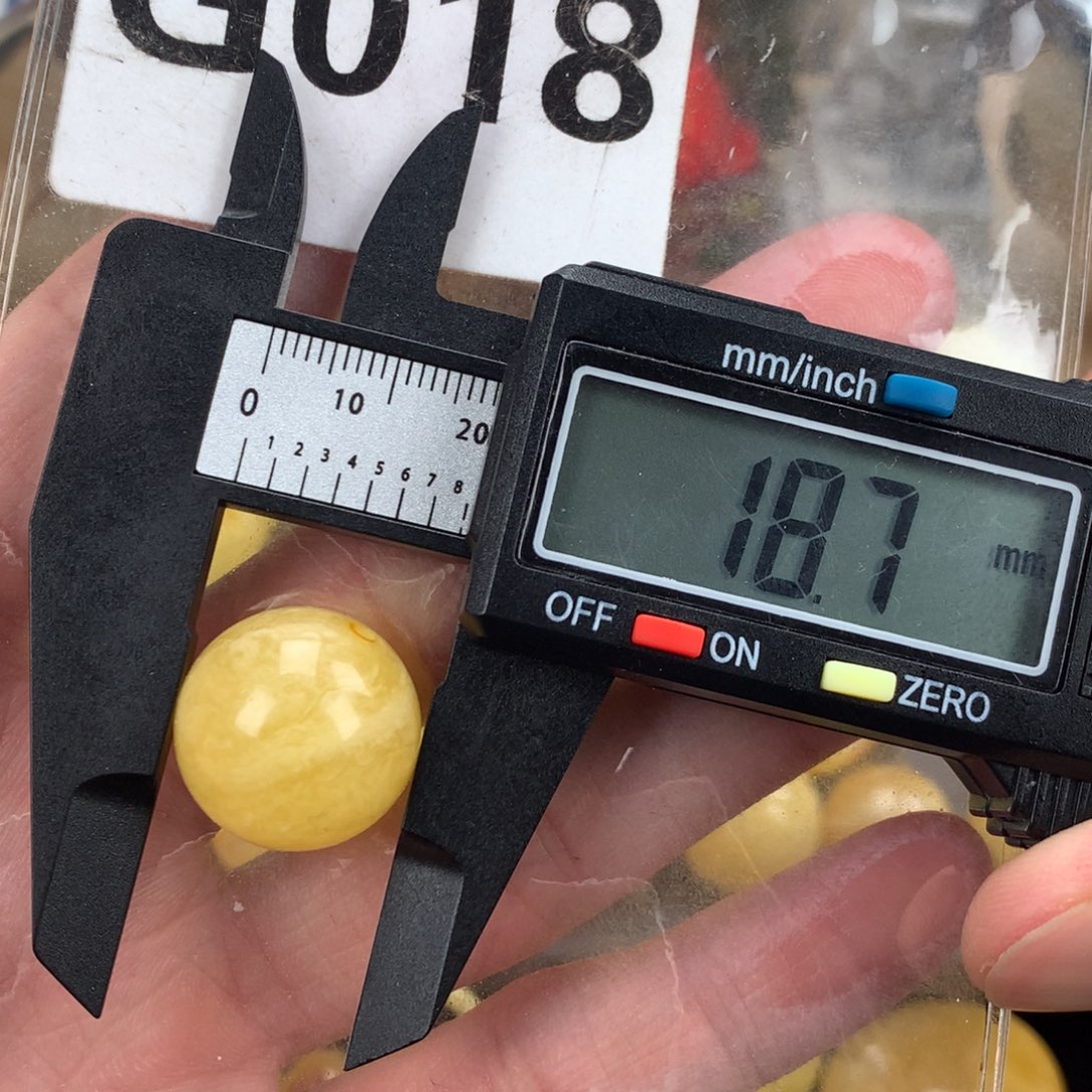 蜜蜡未镶嵌珠宝奇石裸石