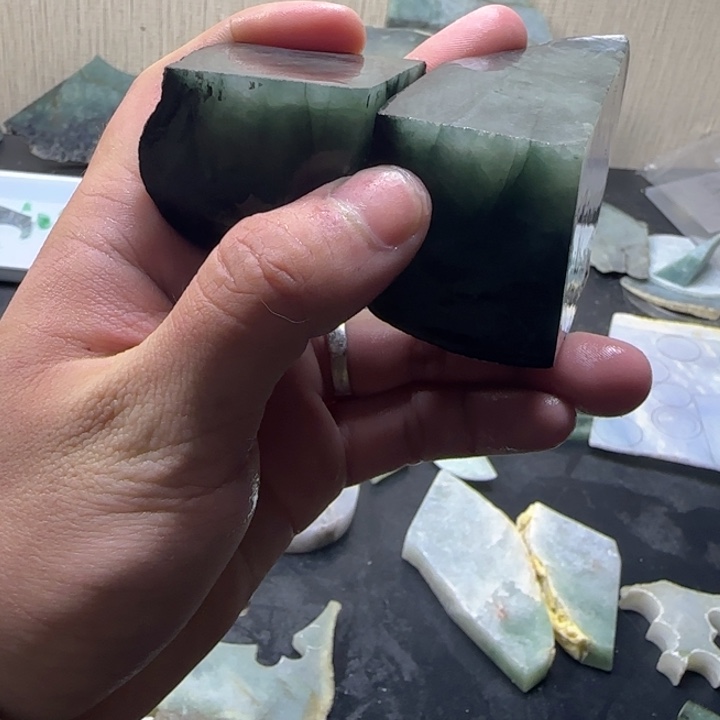 翡翠未镶嵌颈饰纯天然缅甸翡翠