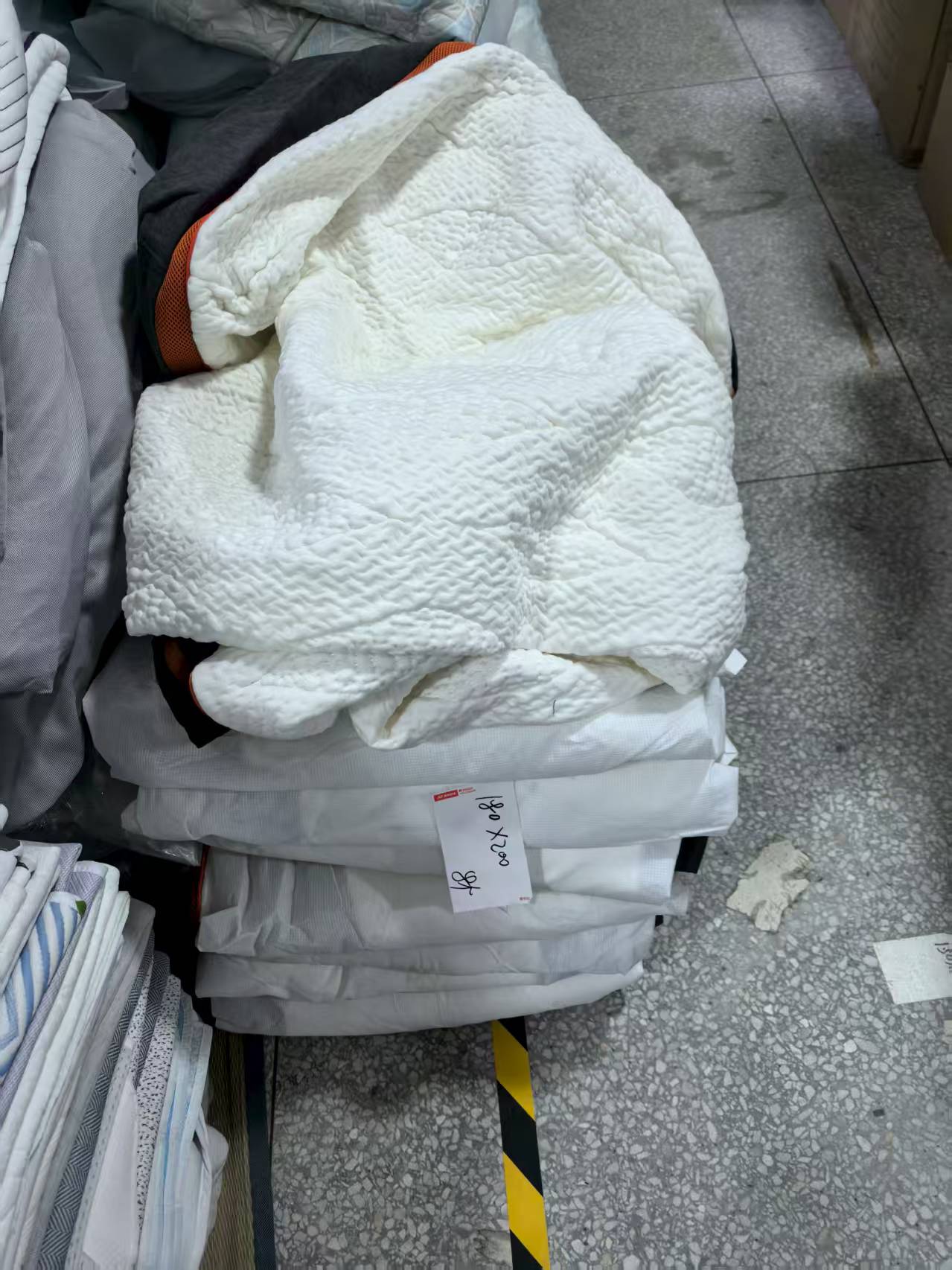 《厚广家》3楼180×200橘色包边席梦思感床垫套 发1张