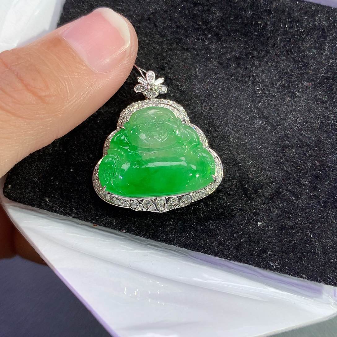 翡翠吊坠(赠链)18K金镶嵌