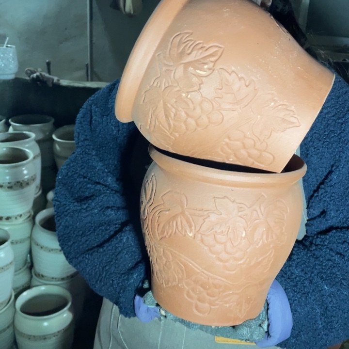花盆紫砂口19高21瑕疵瑕疵