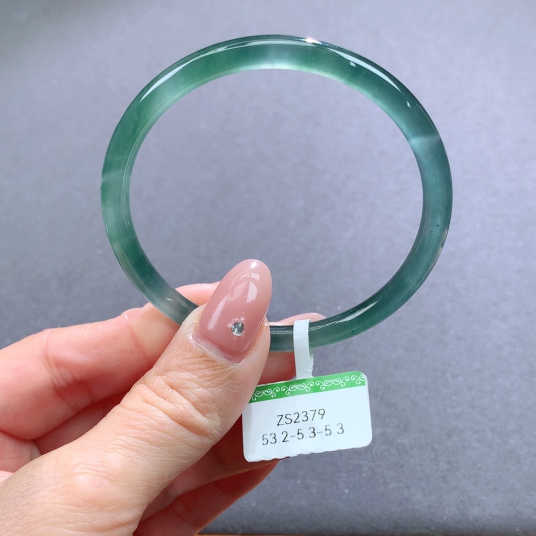 翡翠手镯未镶嵌天然翡翠手镯叮当镯