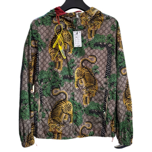 99新 GUCCI/古驰 99 新古驰满印冲锋衣 52 码